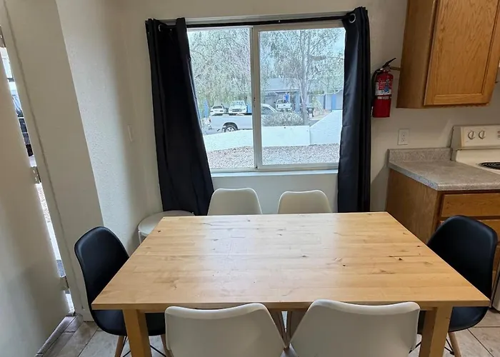 Spring Training Special Comfy 3 Bedroom