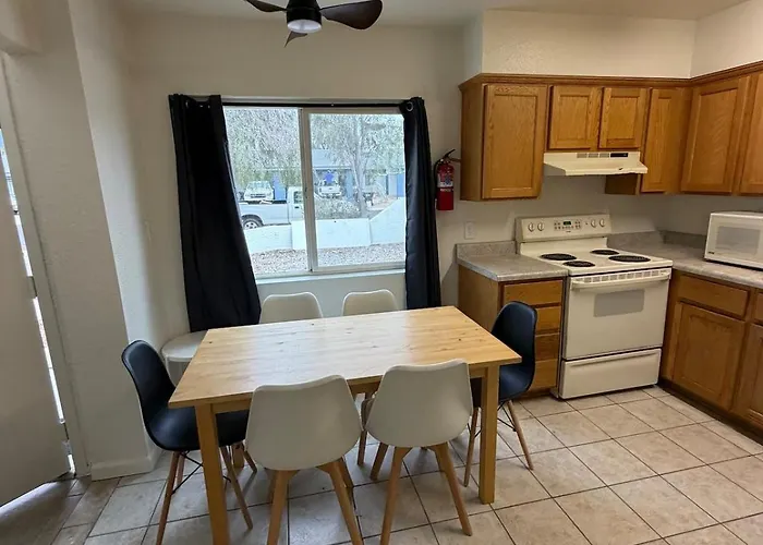 Spring Training Special Comfy 3 Bedroom * Phoenix